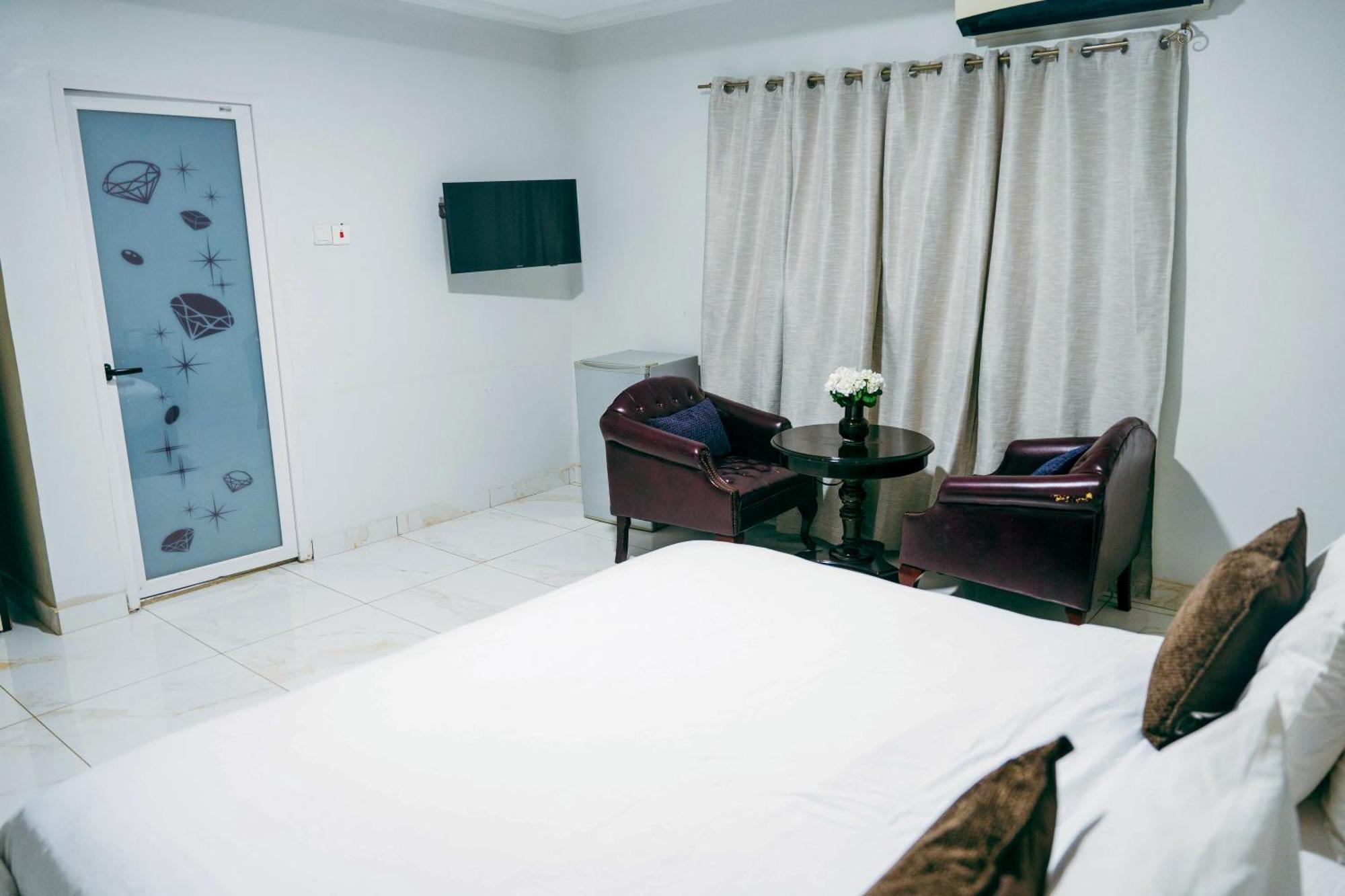 Adonai Hotel Tema Bagian luar foto