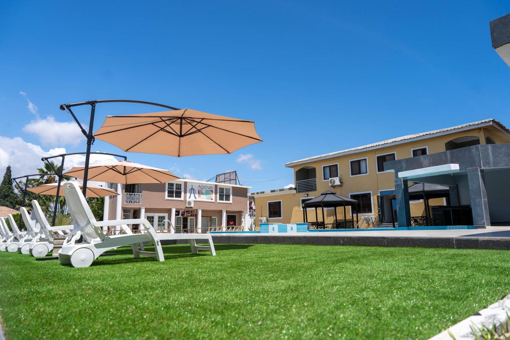 Adonai Hotel Tema Bagian luar foto
